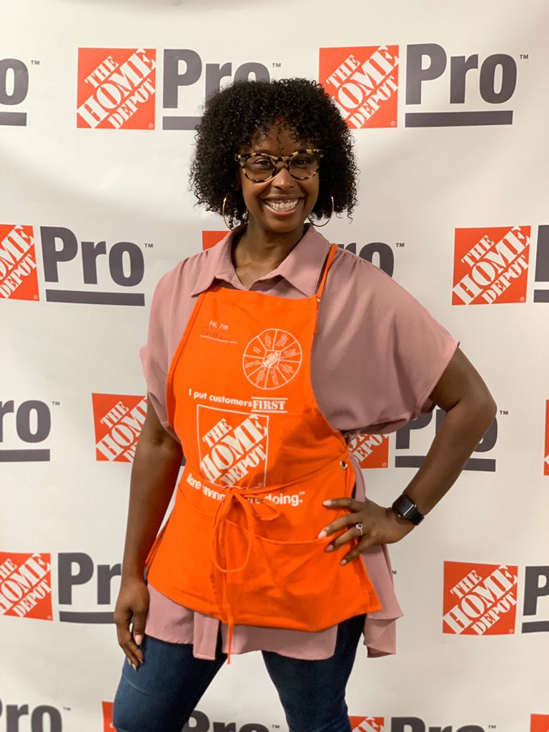 Happy to announce Brittany’s promotion to Central Ops Logistics Manager! 🎉