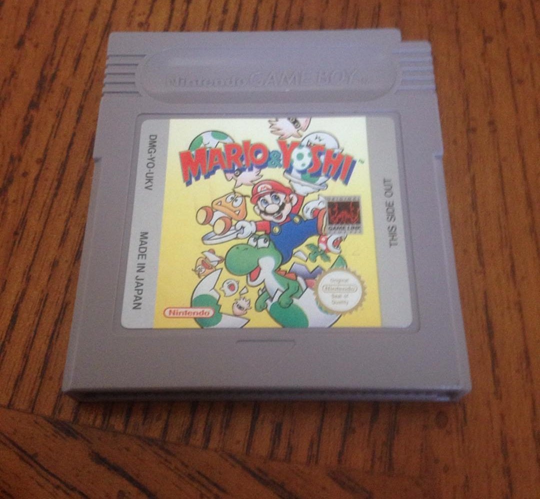 My pick for #PuzzleWeek is this game 😎

#MarioYoshi
#GameBoy