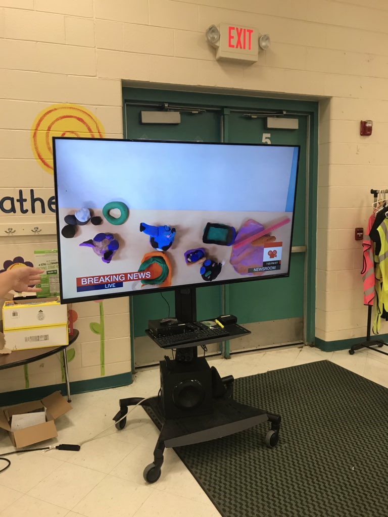 ekutcheywsd's tweet image. What a fantastic week at Innovate-Make-Create camp! We have built pianos out of tin foil with the technology of Makey Makey, designed and created 3D printed key chains with TinkerCad and utilized our iPads to produce stop motion animation videos. #WSDsummerSTEAM