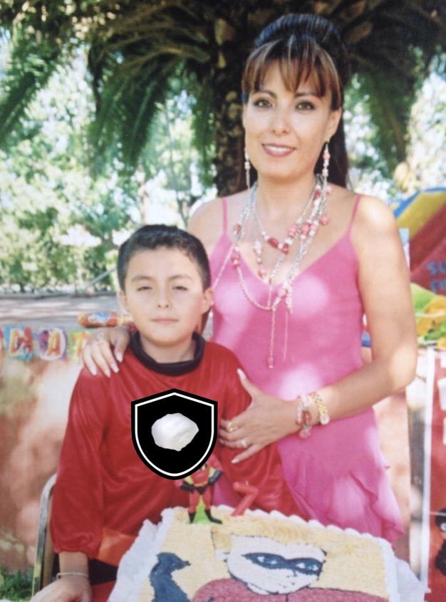 TorundaLa's tweet photo. ATENCIÓN❗️
Llegó la bomba a Deportivo La Torunda💣
Nos complace presentar a Alan Godina como nuevo jugador de La Torunda.
El zaguero mexicano presume ser el mayor fan del equipo ya que es #TorundaDesdeLaCuna
¡Bienvenido, Hincha que juega! https://t.co/OIWE8aNgRc