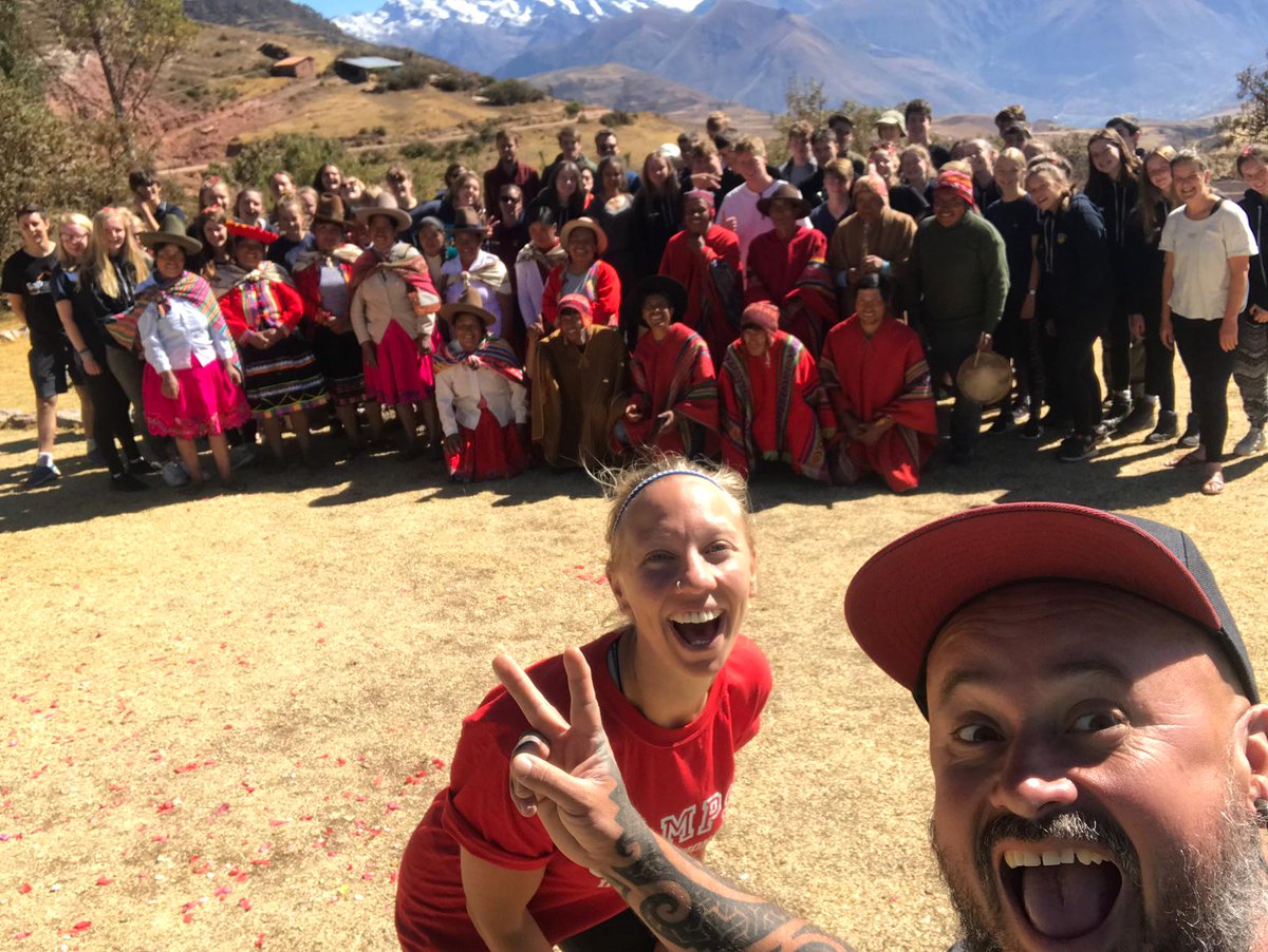 campperu's tweet photo. #TeamPutumayo & #TeamAmazonas are enjoying one last day of shopping and exploration in Cusco before their journey home tomorrow🛫 Here's a look at their last day at #CampMaras - the teams hiked out to a viewpoint just above some Inca ruins😆#DoSomethingAmazing @CampsInt https://t.co/DqxgRSjwTL