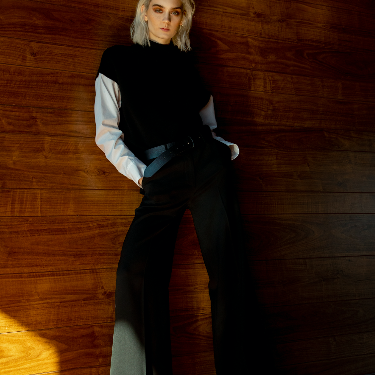 PiazzaSempione's tweet photo. Power stance #PiazzaSempione #PreFall19 collection https://t.co/GCn05oTnMW