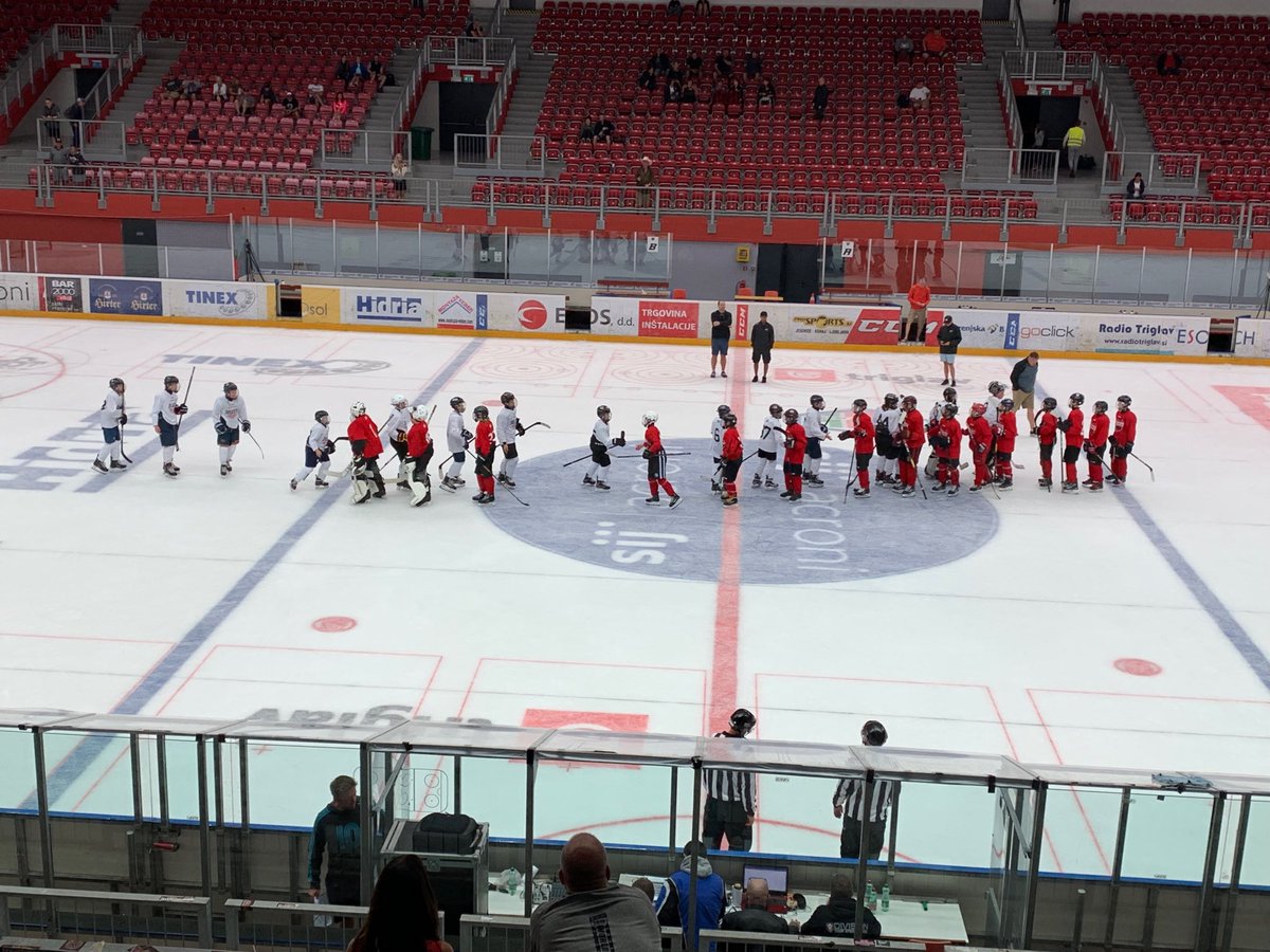 mehlen_dale's tweet photo. Won all the games today. Boys are playing good. Great group of kids and parents ⁦@prospects06⁩ ⁦@200x85⁩ https://t.co/YL3oRewzxi