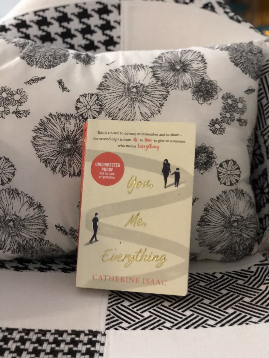 .@CatherineIsaac_ , I have just finished your beautiful book. #YouMeEverything @simonschusterUK will stay with me for a long time. Just wonderful!! Thank you @Lindahill50Hill for sending this proof copy my way. Review to follow on blog soon 📚🏖