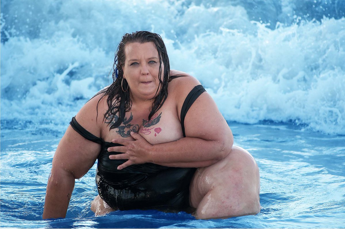 BtncPlus's tweet image. You have to have fun with beach photoshoots or what is the point
#beach #tybeeisland #photoshoot #swimsuit 
📷 @teambetv_eric 
👙 @lanebryant