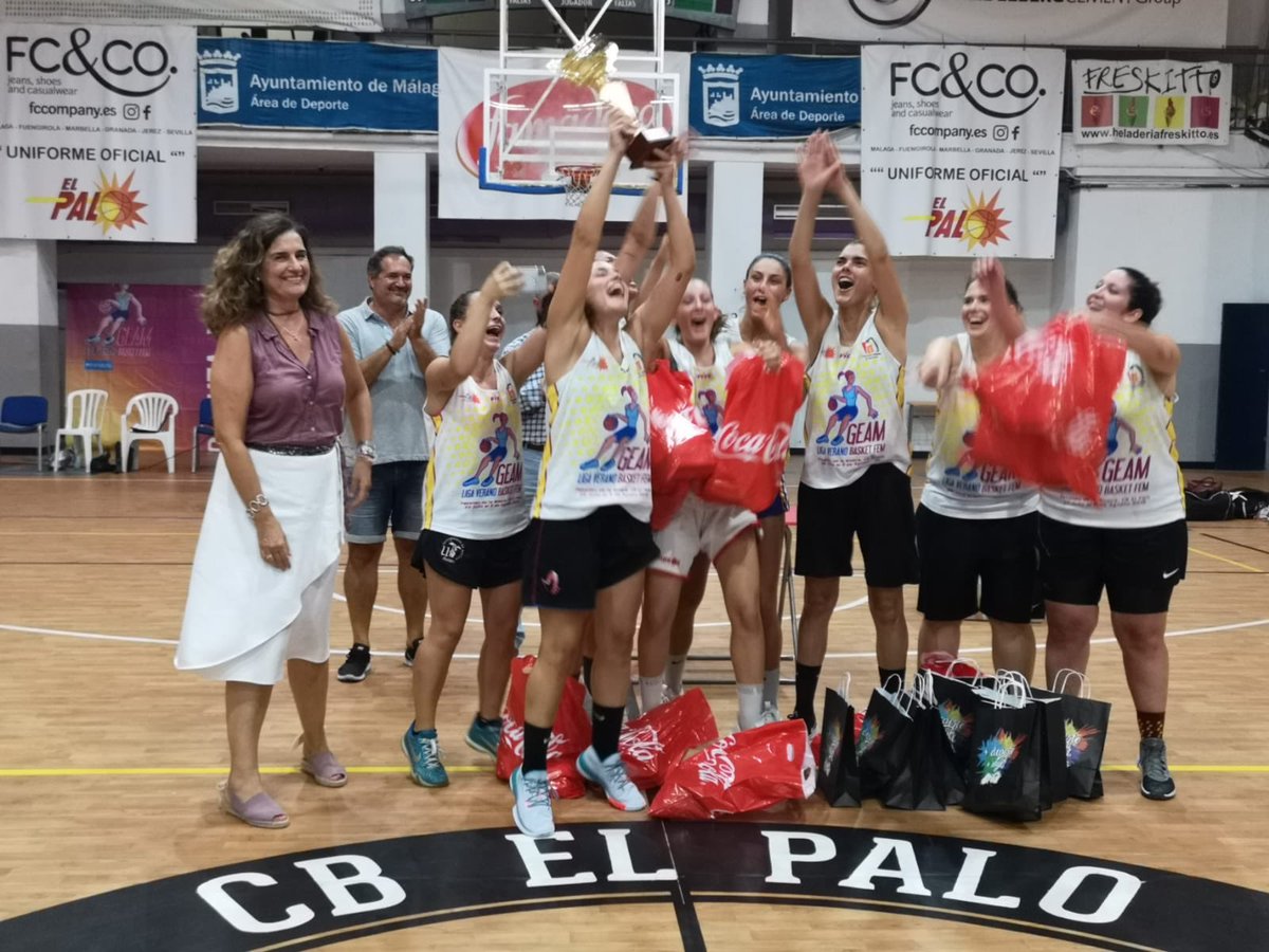 LFEMBALONCGEAM's tweet photo. 📣📣🔝🔝#LasVisstimas se llevan la #LFGEAM2019 🏀❤️ El equipo capitaneado por Belen Sánchez junto a Patri Andreu, Noelia Masià, Marta Ortega y Carolina Marfil se llevan el triunfo 🏆💥 ante un #EquipoZa que sufrió el cansancio de una semis muy apretada 🥵🥵 Enhorabuena a todas!!! https://t.co/AUlL2DYNxz