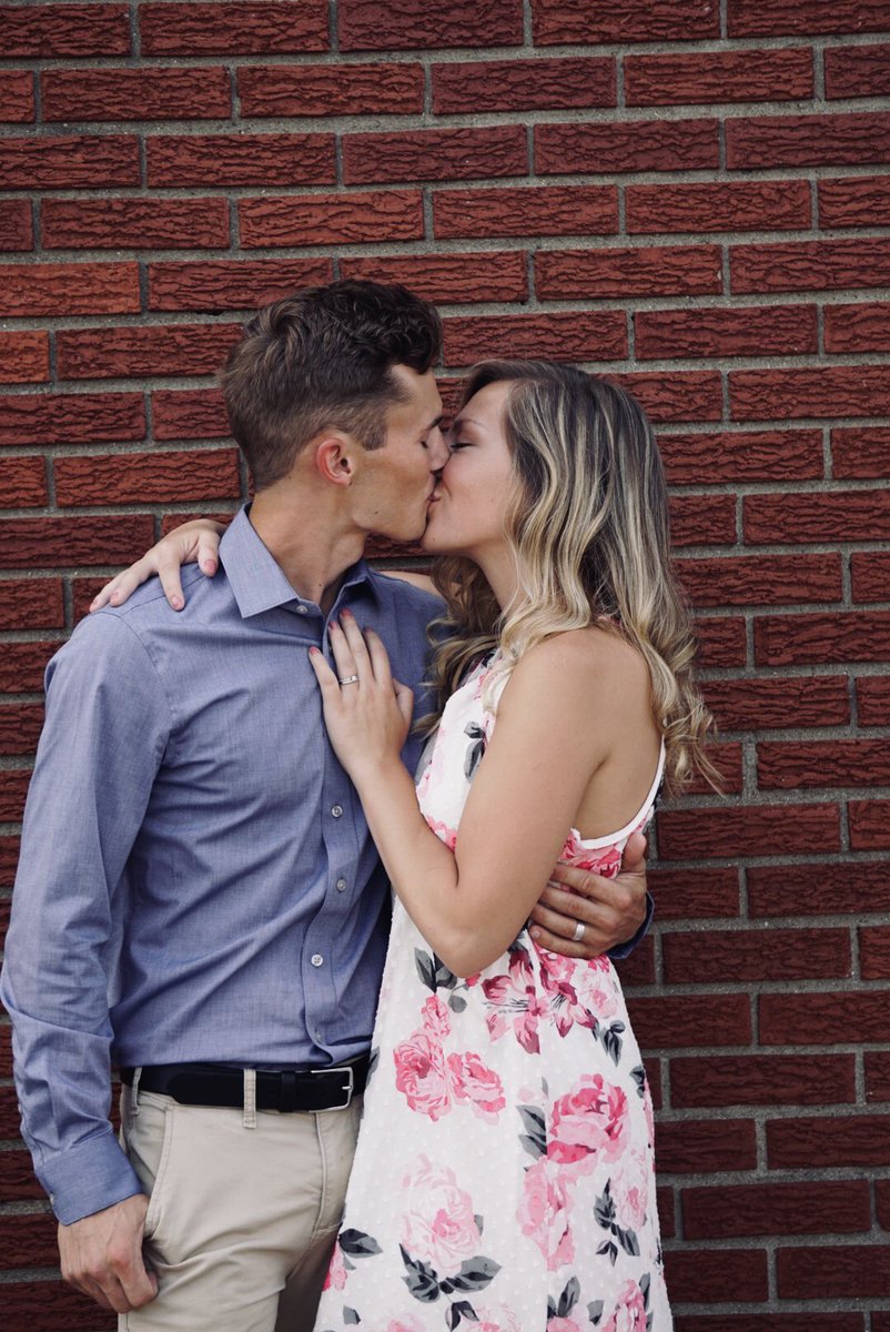 hayley_fultz's tweet photo. Wow I’m married now. Our wedding celebration is in 2 weeks, we moved into our cute new place, Austin has a great job that allows me to focus on school, and I’m halfway done with grad school! Life is great❤️ https://t.co/bD3AT0Bzh0