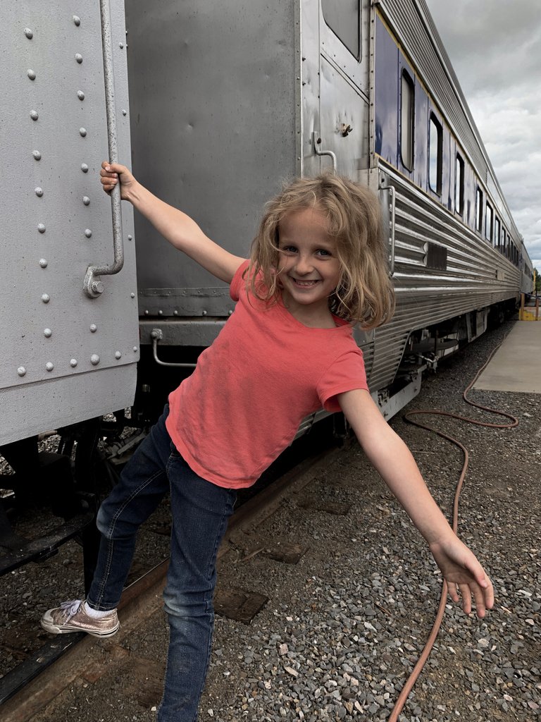 APen_IsMightier's tweet image. MIT 
🌅⁠
⬇️⁠
What is your top priority?⁠
Work?⁠
Self Improvement?⁠
Family?⁠

#MIT #Priorities #MostImportantTask #Family #Work #Readeveryday #LimitedTime #50percent #limited #creative #TimeManagement #Secrets #KevinKruse #Selfhelp #improve #EasyRead #BookClub #Thanks #Easy