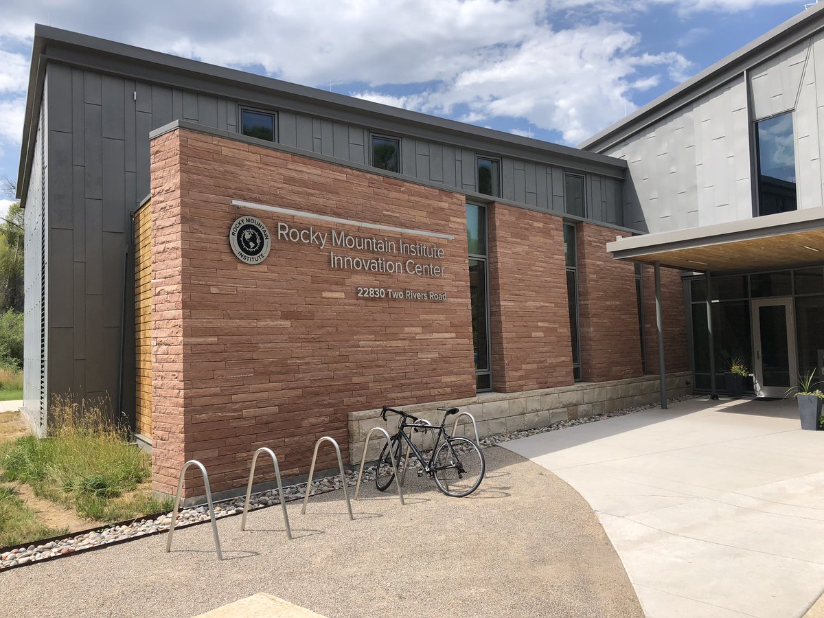 samantics__'s tweet image. Kudos to @RockyMtnInst for hosting a stellar #ELab Innovation Training in beautiful Basalt, CO. Impressive + inspiring. Cc: @Coreina_Chan @meyerak