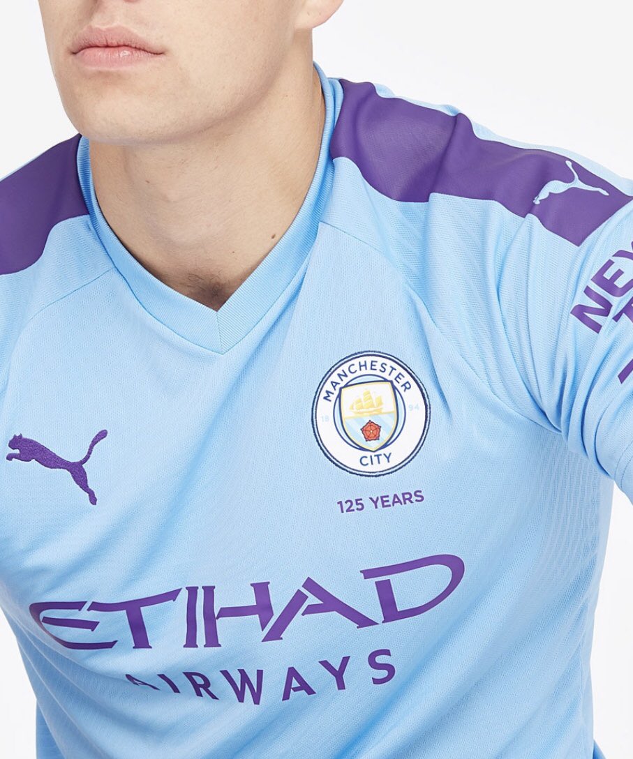 متوفر تيشيرت #مانشستر_سيتي 2020/2019 الآن في متجرنا ..