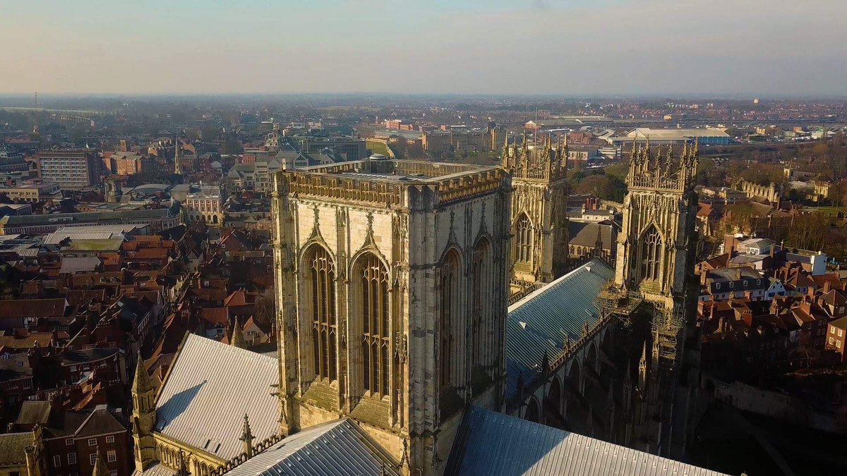 York_Minster's tweet image. 📸 The @CityofYork has been named the UK’s most-photogenic city! 📸

Not a surprise; but if you need a reminder of why the best views in the country are #onlyinyork, read @VisitYork’s round-up here. 

You may even see one of your own photos 👉👉 visityork.org/blog/read/2019…