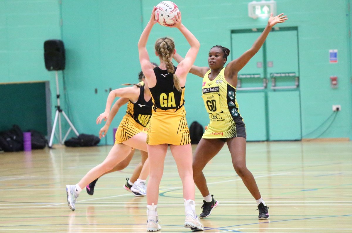 Clive Jones (@clivejonespr) on Twitter photo @Wasps_Netball @WaspsNetAcademy <a href="/mjcmansfield/">Melanie Mansfield</a> <a href="/SLTaylor73/">Sarah Taylor</a> <a href="/robmilnePR/">Rob Milne</a> <a href="/EmmaLFerns/">Emma Ferns</a> Q3 U17 score: Thunder 28 - 25 Wasps @Wasps_Netball @WaspsNetAcademy <a href="/mjcmansfield/">Melanie Mansfield</a> <a href="/SLTaylor73/">Sarah Taylor</a> <a href="/robmilnePR/">Rob Milne</a> <a href="/EmmaLFerns/">Emma Ferns</a> Q3 U17 score: Thunder 28 - 25 Wasps