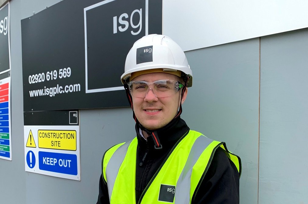 YPrentis's tweet image. &quot;His hard work, dedication and drive to really make a difference is inspiring to see.”👷‍♂️  

Read why QS apprentice, Jacob Whittle, who is placed with @ISGplc has been shortlisted for a @G4CWales award here: bit.ly/2ybPtZZ #TechnicalApprentice #BuildingFutures