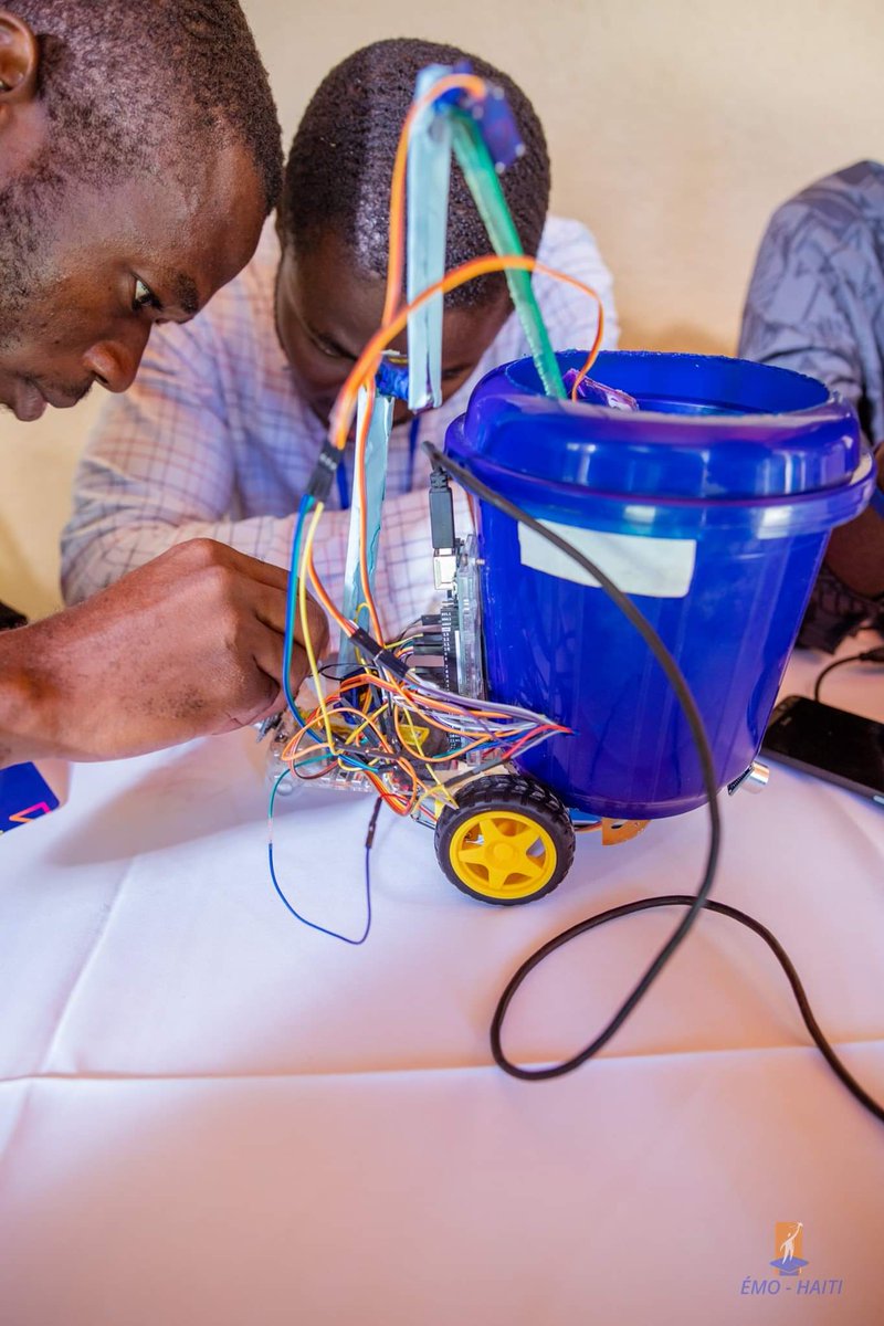 mardorev's tweet photo. A couple of months ago, I launched @emohaiti's first robotic competition: #RobotChallengeHT. We gave a robotic kit to young Haitians organized in teams of 3 and challenged them to build something creative to solve a local problem. Check out some of their robots. https://t.co/bh4VU3JAG2