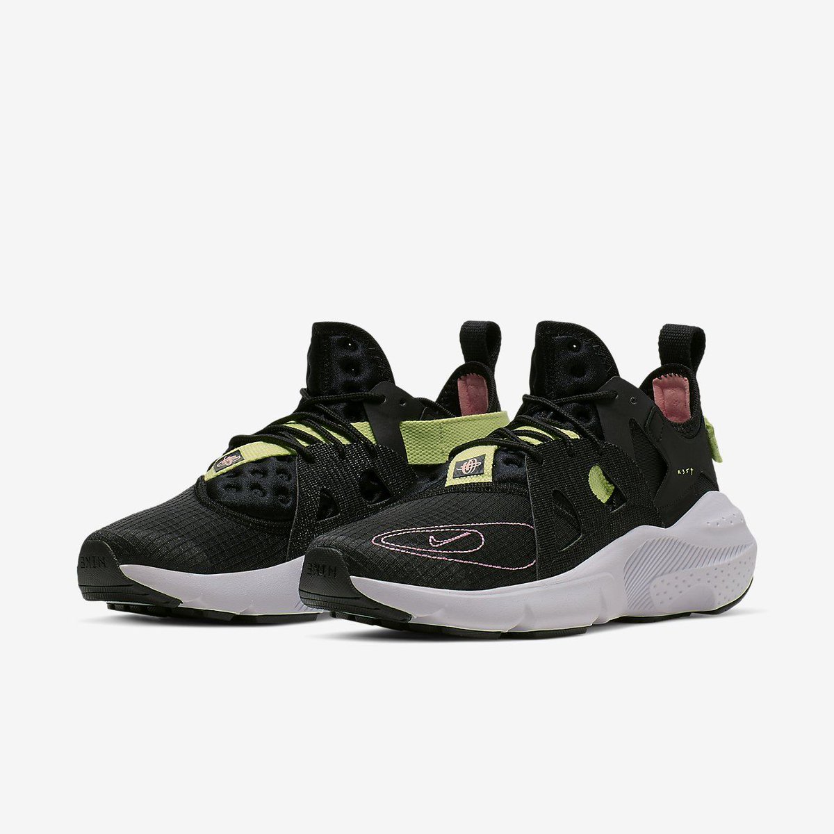 white huaraches finish line