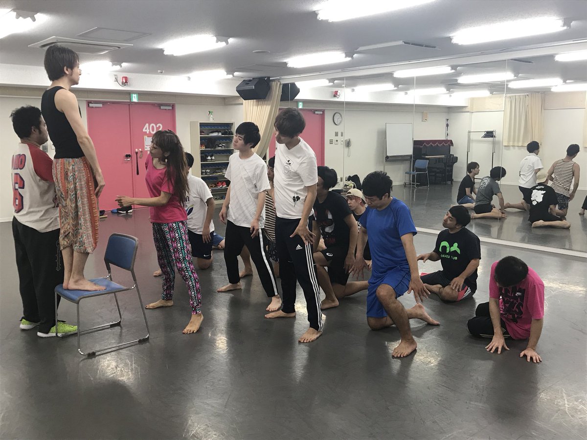 BOYLESQUESHOW's tweet photo. 本日の定期レッスンは、初めてのお客様にもご参加いただきまして、とても嬉しくおもいます!
ありがとうございました!
見学のみでの ご参加もOK🙆♀️
ですが、一緒に動いていただいたらもっと楽しんでいただけると思います😊
#ButteflyTokyo
#ボーイレスク https://t.co/YinbDRxXV9