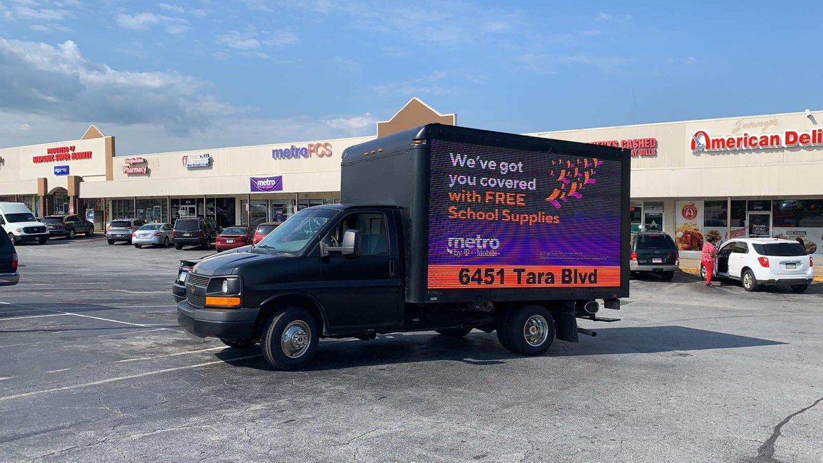 dunson_kevin's tweet photo. Metro by T-Mobile in Atlanta ready for Back to School. https://t.co/s4uNKz4LI8