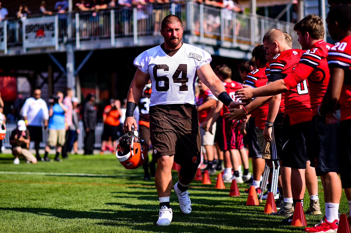 S/O to the Wadsworth HS football team for the warm welcome on Day ✌️of #BrownsCamp