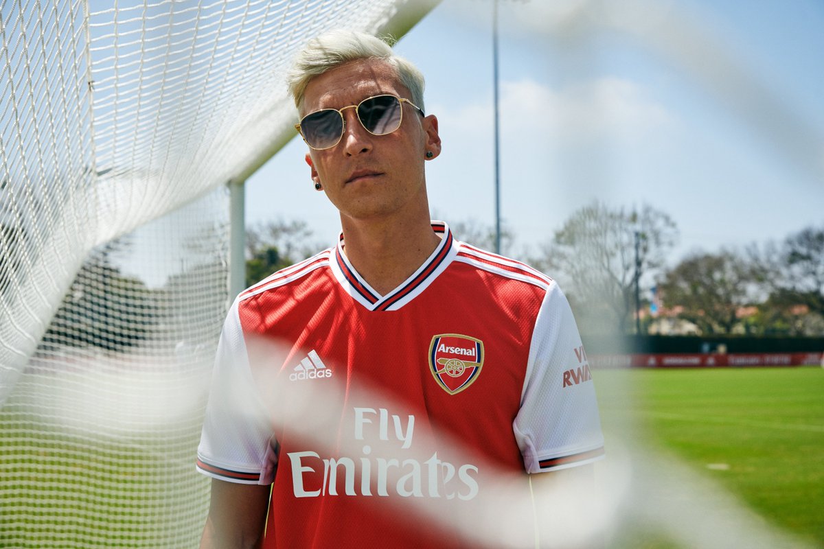 mattstansfield's tweet photo. Thankful that Arsenal ballers #MesutOzil #SeadKolašinac escaped unharmed after the attempted car jacking in London yesterday. I had the pleasure of shooting with the lads last week over in LA for #Adidasfootball / #SDFootball with the team from #WeAreDink 
https://t.co/fKVIw5gHsP https://t.co/jo7iRh1y8y