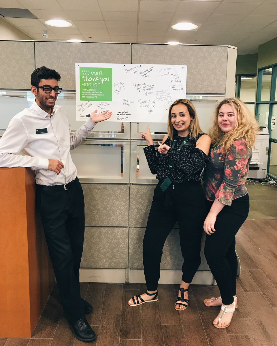 Branch 1076 celebrating Customer Appreciation Day by thanking our customers for choosing us! #TDThanksYou @ClarissaAu_TD <a href="/IgorTochner_TD/">Igor Tochner</a>