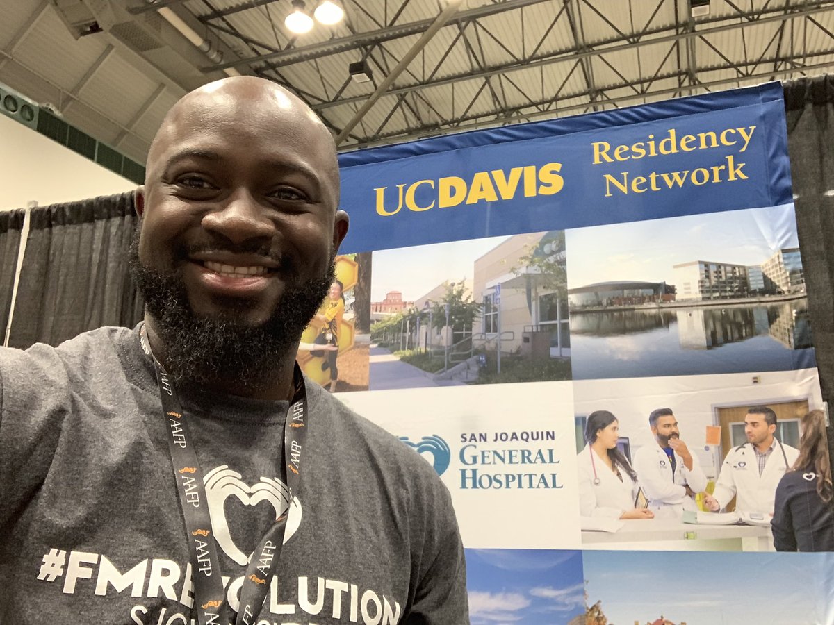 favfmdoc's tweet photo. Ready at booth 2043! #SJGH #FMRevolution #AAFPNC @aafp @cafp_familydocs https://t.co/jk8Rgj2jMD
