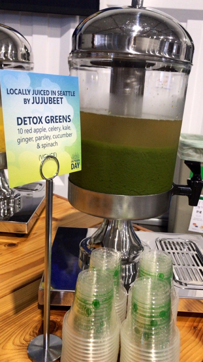 MiriRod's tweet image. Sunny with a chance of #lit

#microsoftlife
#microsoftintern
#internday