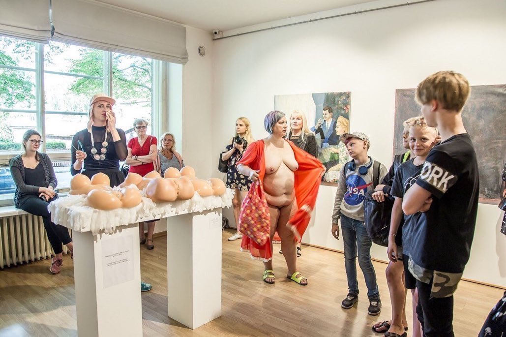 w_terrence's tweet photo. This is Disgusting & Unacceptable!
These Children should not be at this
so called Feminist Art Exhibit!
Who else thinks this is Child Abuse? Or am I over exaggerating. I’m done https://t.co/zbKvcKAyQL
