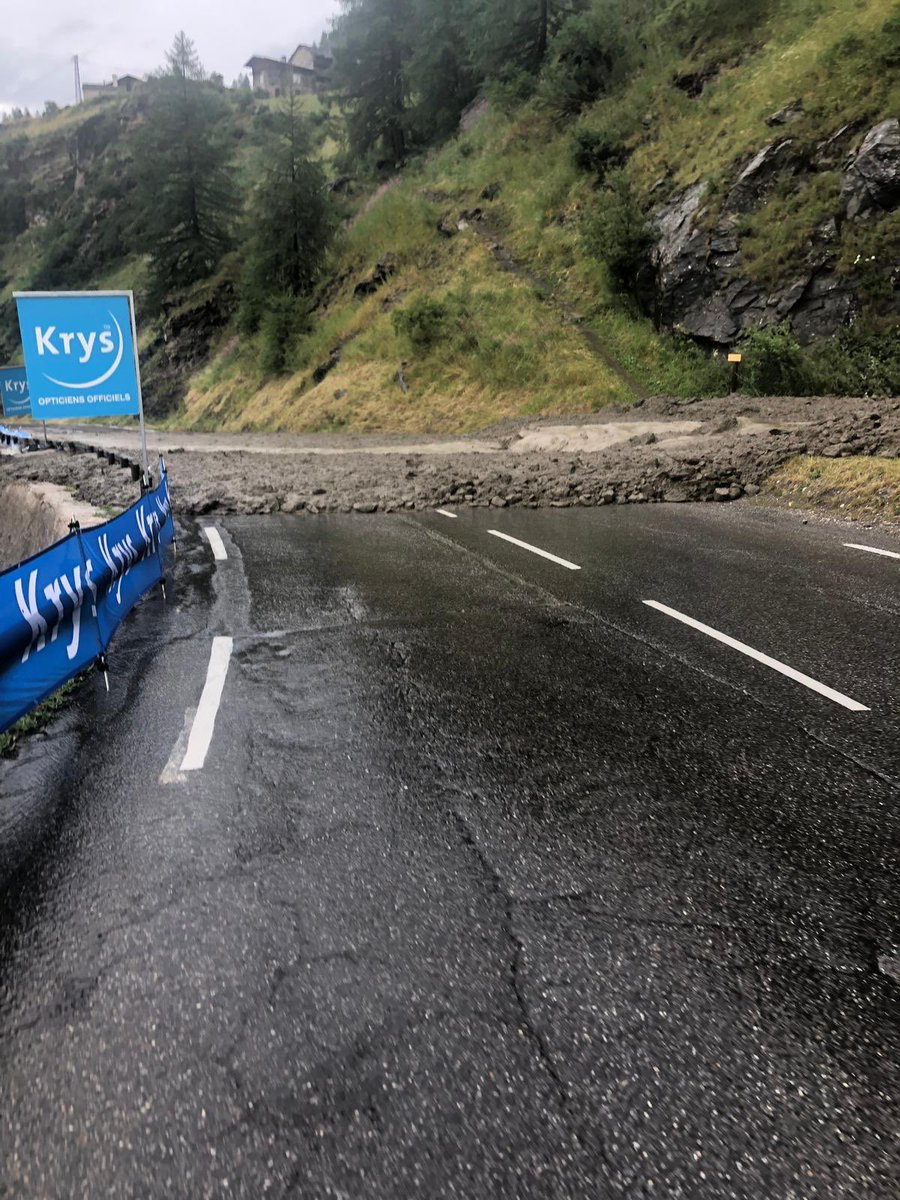 Havoc at <a href="/LeTour/">Tour de France™</a>. Landslide on the course is causing traffic to turn around. #TDF2019