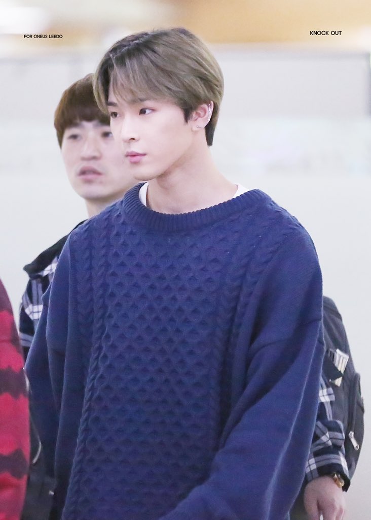 KO_970726's tweet photo. 🐥20190726🐥
건학이생일이 있어서 무더운 7월도 행복만 가득해😆
건학아 23번째 생일을 축하해♥️
#LEEDORABLE_DAY
#여름처럼_뜨거운_건학아_생일축하해
#원어스 #이도 #ONEUS #LEEDO #김건학 https://t.co/h5PJuOX57m