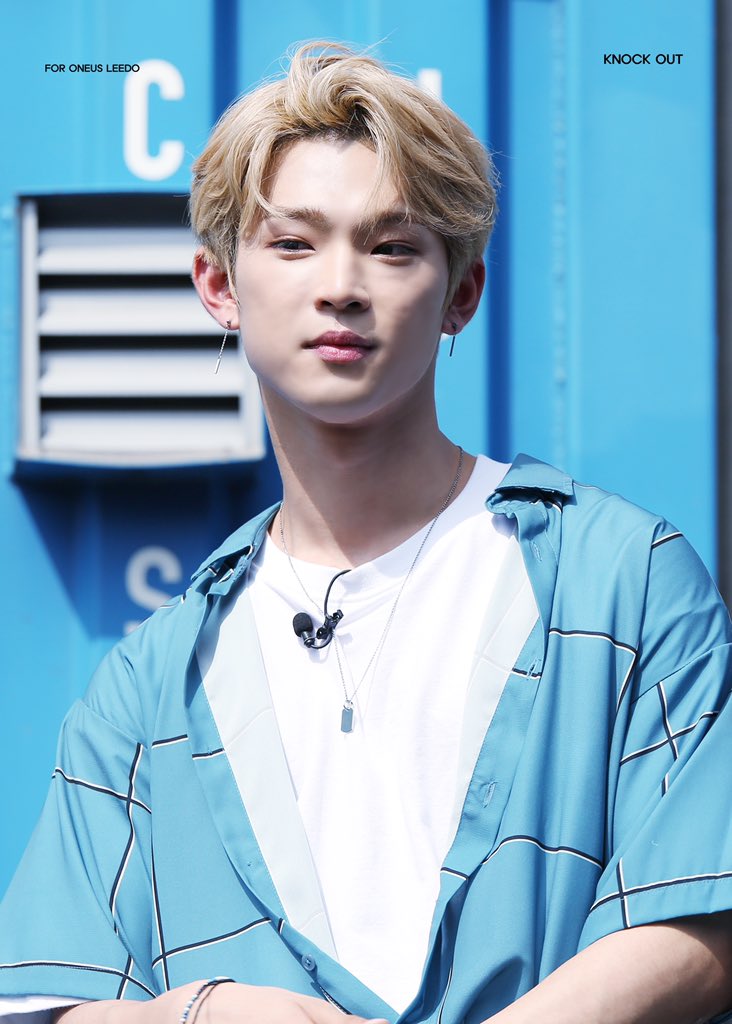 KO_970726's tweet photo. 🐥20190726🐥
건학이생일이 있어서 무더운 7월도 행복만 가득해😆
건학아 23번째 생일을 축하해♥️
#LEEDORABLE_DAY
#여름처럼_뜨거운_건학아_생일축하해
#원어스 #이도 #ONEUS #LEEDO #김건학 https://t.co/h5PJuOX57m