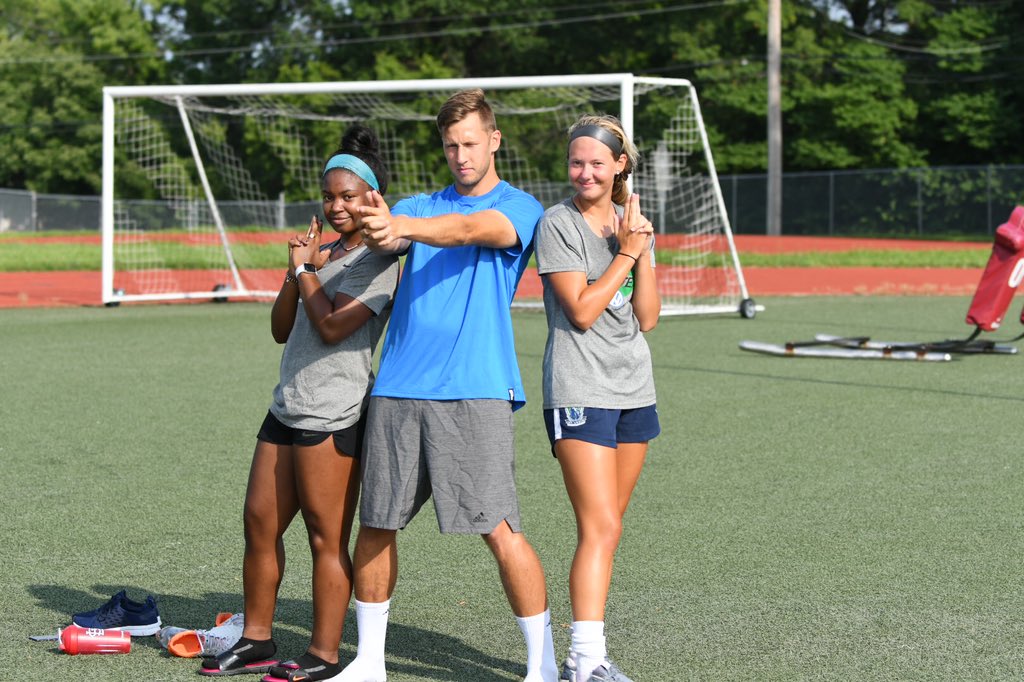 draftpickvideo's tweet photo. Soccer Parents in the STL area looking to get extra training for their kids should definitely contact Tim Findall @T_Finns. He is a talented trainer and kids work very hard and have fun too! @_nfa7_ @maddybaum10 https://t.co/p9bzwX7mYs