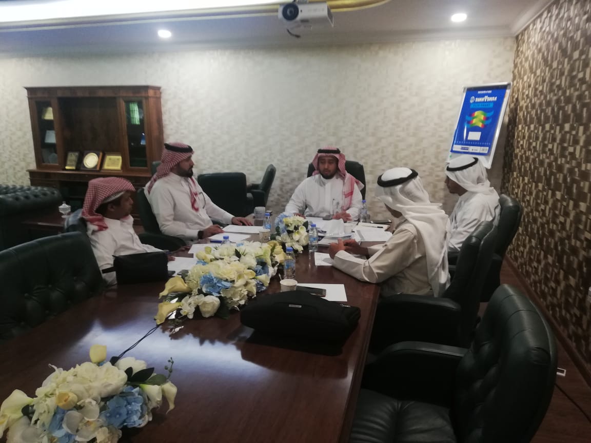 تم عقد الاجتماع الدوري الثاني للجنة التنفيذية لفرع الجمعية السعودية للعلوم التربوية والنفسية (جستن) بمنطقة مكة المكرمة يوم الثلاثاء ٢٠-١١-١٤٤٠هـ بمكتب عميد كلية التربية بجامعة جدة.
وتم استعراض نتائج الاستبيان الوارد من أعضاء الفرع بشأن مقترحات الأنشطة، ورعايتها، وخطط التنفيذ.