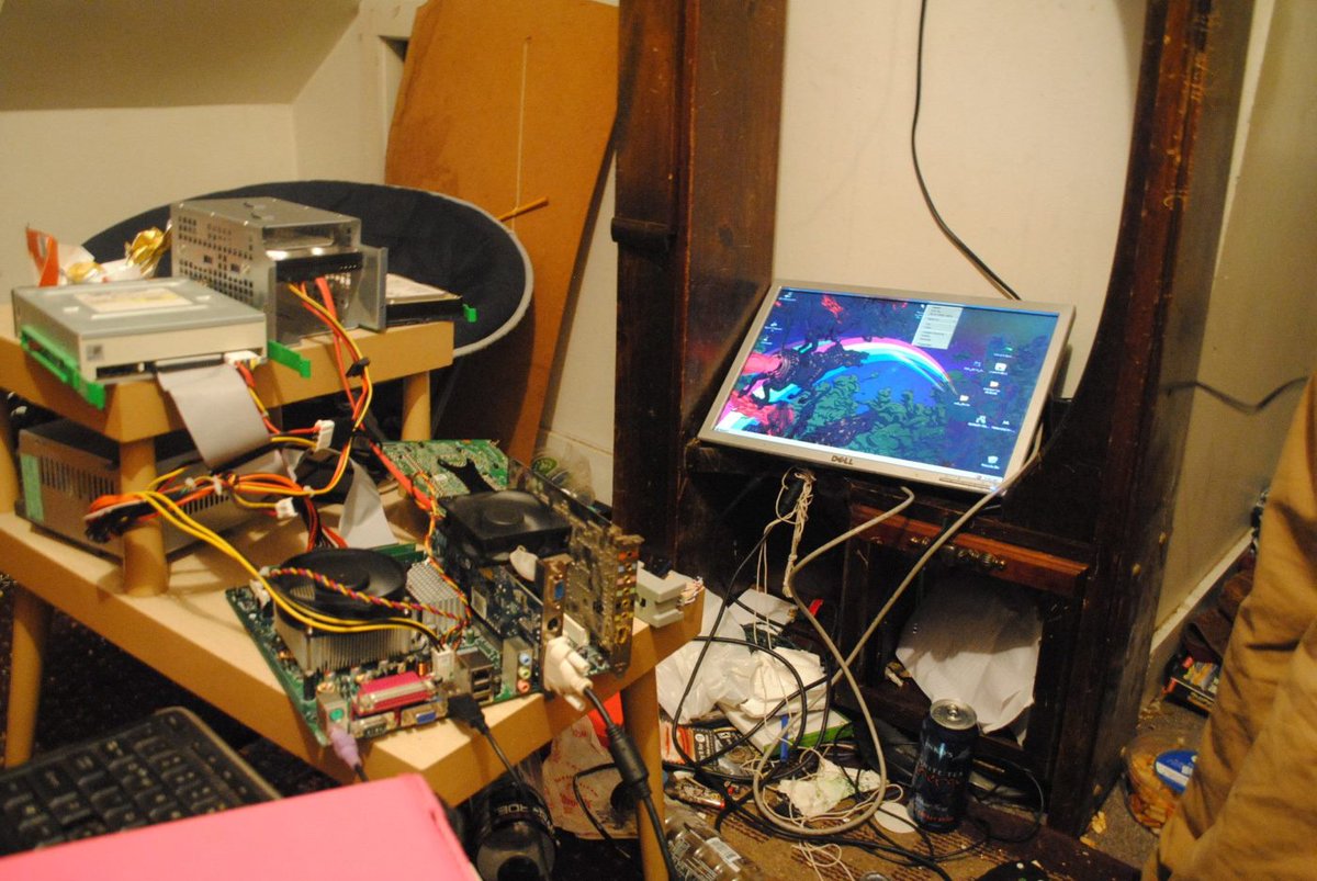 dennisgraceman's tweet photo. new baller ass PC upgrade #battlestation #setupgoals #pcmasterrace #PCMR #Minecraft #GamersUnite #epicgames #Fortnite #Area51 #NBA2K20 #counterstrike #Valve #Steam #twitchtv #TierMaker #bigdoinks #1gamer #gamer #anime #RainbowSix #justanasian https://t.co/8Wrmd6YmkQ