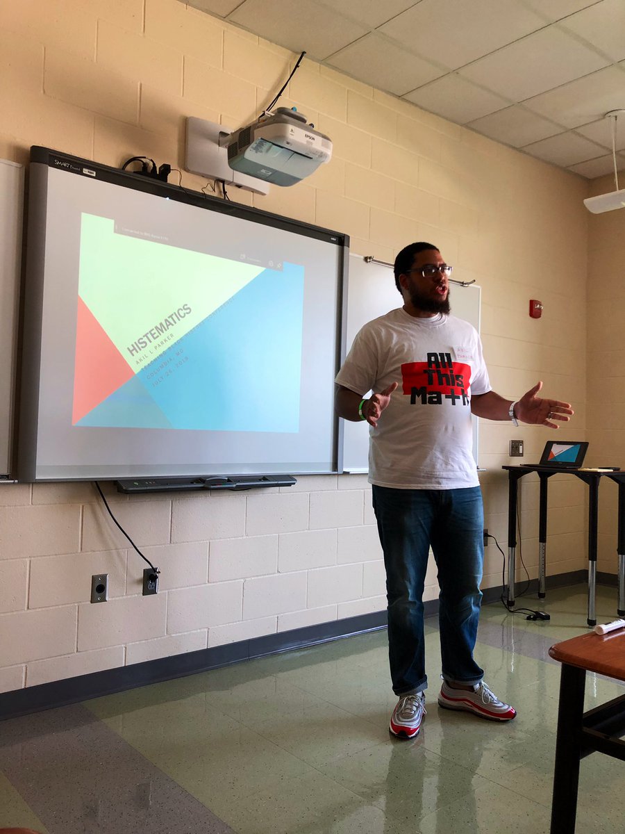 _cierrajade_'s tweet photo. “We don’t always have to compartmentalize education. We can blur the lines between subjects.” #Cartercon19 #TeachBlackHistory #Histematics https://t.co/p0aATuACWI