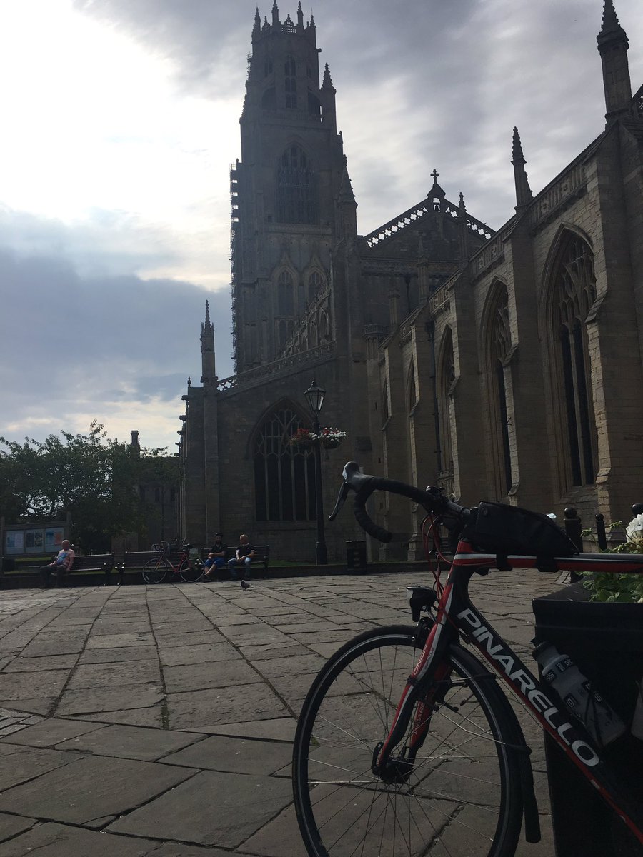 Obligatory pic of #BostonStump #Audax #AudaxClubHackney Suns out!!!! 🌞