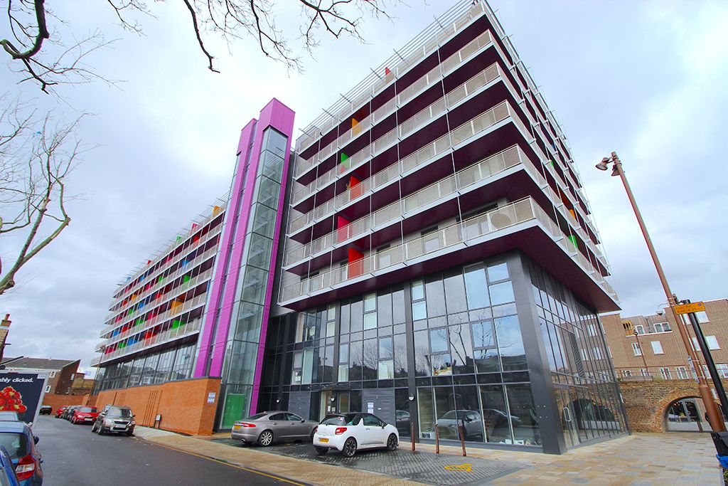 ChebarGroup's tweet image. Friday Favourite! ❤️️

2 bed flat for sale in #Deptford london.chebargroup.com/properties/new…

#propertyforsale #london