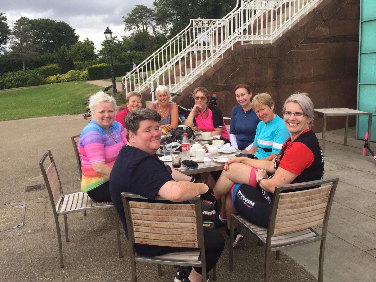 BreezeInLiv's tweet photo. Lovely ride to Stanley Park Palm House today.  Thanks for your company everyone! @HSBCUKBreeze https://t.co/iALe7ux8Pf