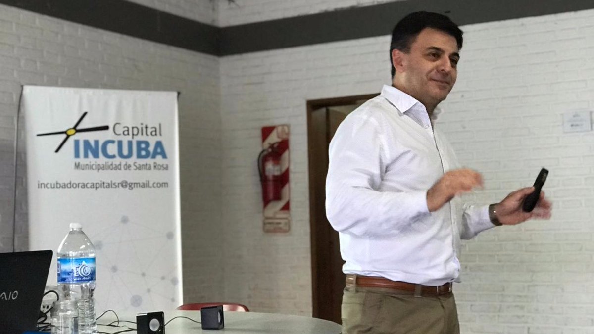 IncubaCapital's tweet photo. Muchas gracias a todos los que participaron del taller específico "Claves Para Empezar a Exportar".
Dictado por el Lic. @ruisipablo del @PRODUCCION_ARG 
Agradecer a Marcelo Braga de @NuevoOrigenBrew  quien compartió su experiencia con la exportación. https://t.co/isKwSBToXg