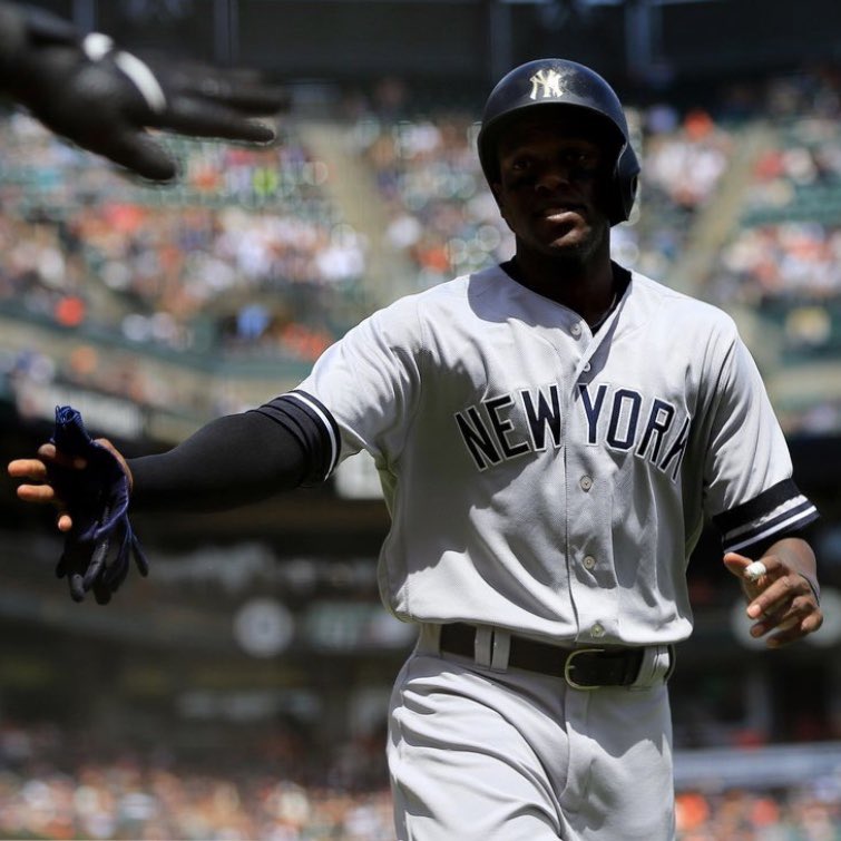 GeorgesBoxPod's tweet photo. Emoji suggestion for @DidiG18 post game tweets. How bout 🔨 for Hammerin’ Cameron? He’s back tonight 😈 @CameronMaybin #ChaseFor28 #PinstripePride #GeorgesBox #SeeYouAtTheParade https://t.co/eAZXZdc4a6