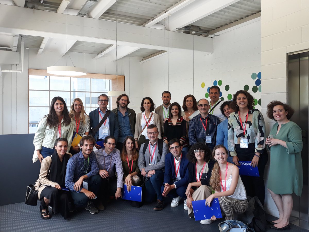 modaccat's tweet photo. Recordando la jornada de buenas prácticas #Modacc que celebramos en @boboli_fashion en el mes de julio.
La propera edició, al setembre! #ConetXement #bonespractiques #socismodacc
https://t.co/I7kdlWxtF9 https://t.co/0lNX2YaulC