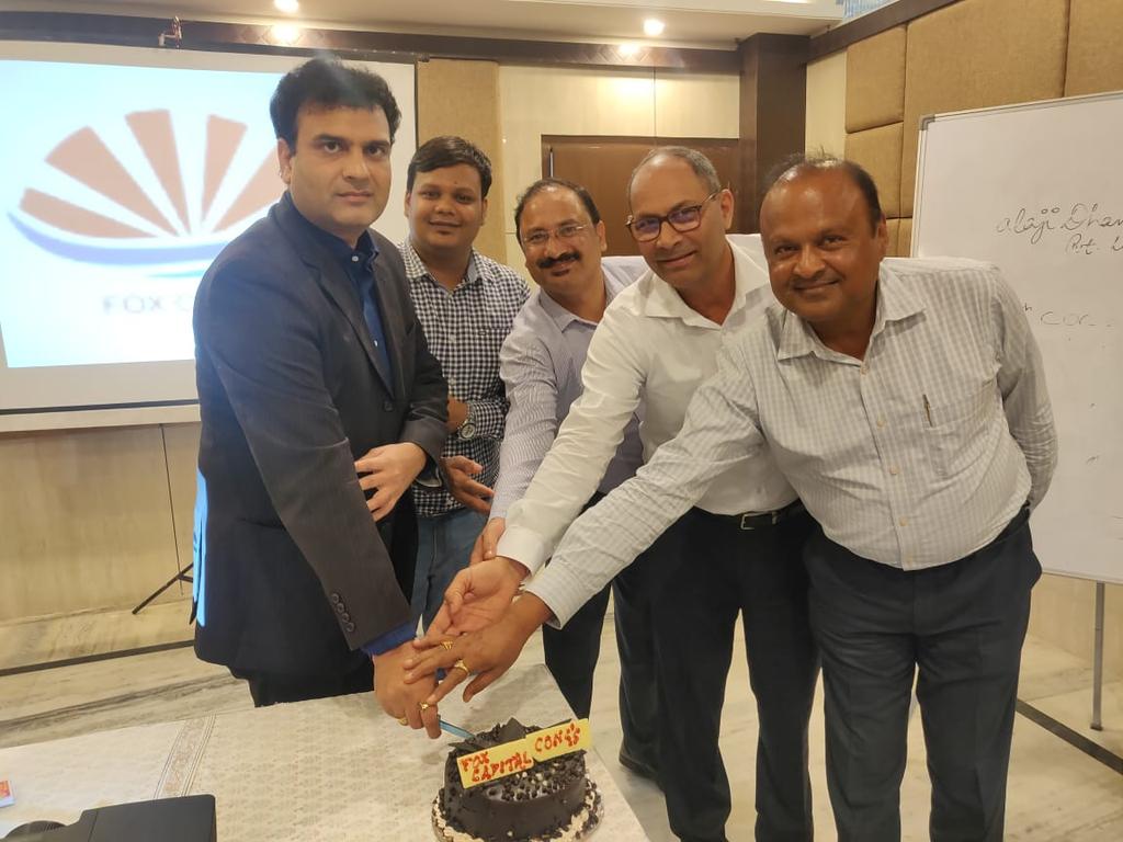 FoxCapitalIndi1's tweet photo. Fox Capital begins operations.. first loan disbursement done :)
#foxcapitalindia #msmes #nbfcs #fintech https://t.co/EONZW8gcfp