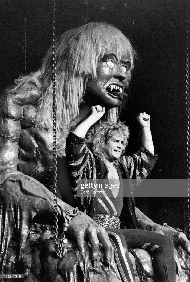 OzzyOsbourne's tweet image. July 26, 1986 #fbf