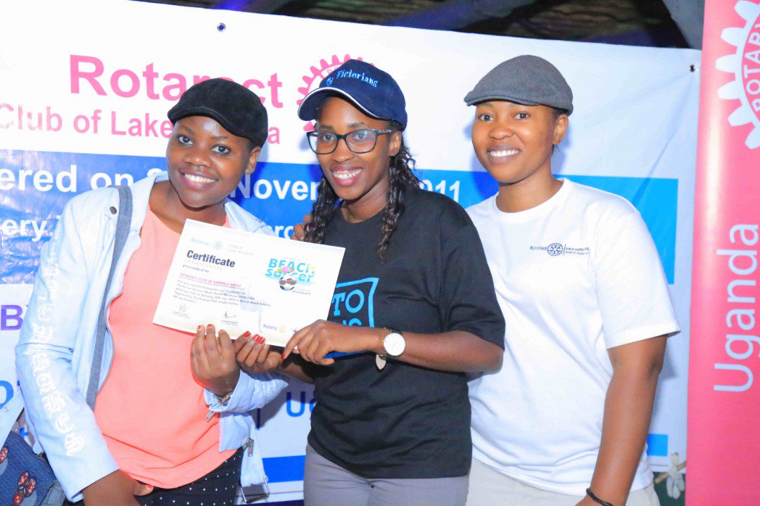 RotaractKibuli's tweet photo. Life is a beach, we're playing in the sand. #FunSoca19 in pictures. We glad to have been part of the @rctlakevictoria beach soccer fundraiser . @Rotary @rckibuli @xsentamu @JSKiwanuka @RCkigalicity @RotaractLAB @RctEbb @RctKampalaSouth @mengo256 @RotaryKiwatule @FionaKokoi https://t.co/lFcGXVCW8Z