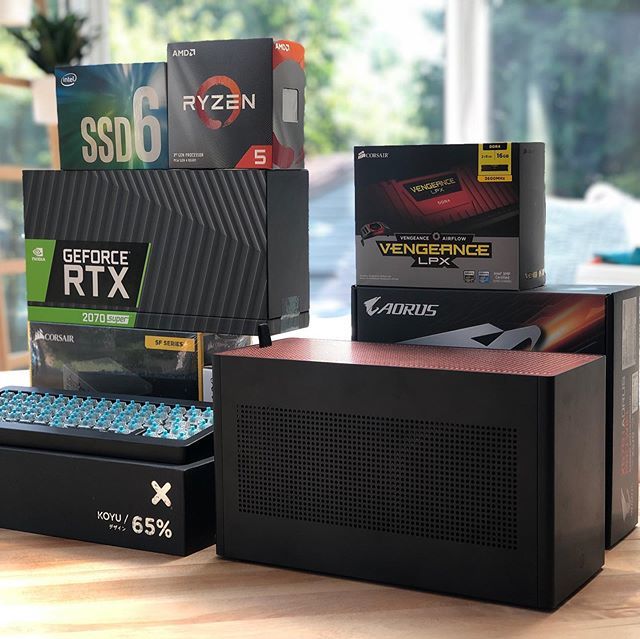kaidoio's tweet photo. Well we’re really not missing much for our new setup! Once we get our beautiful @pslate cables we’ll be all set 😁
.
.
.
.
.
.
.
#pc #pcmasterrace #pcgaming #computer #pcgamer #pcgamers #gamingsetups #gaming #gamer #pcsetup #battlestation #workstation… https://t.co/GqknQhMQPB https://t.co/iP2ECXEcUV
