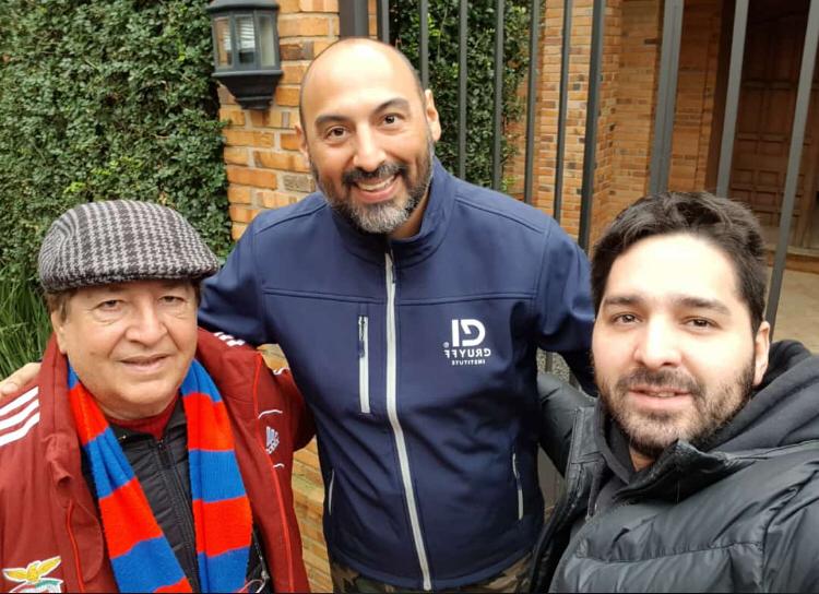 [CONFIRMADO]

Más que nunca el Ciclón va por la Copa.

Hace instantes el <a href="/CCP1912oficial/">Club Cerro Porteño</a> se aseguró el concurso de #ElAcróbata para pelear la <a href="/Libertadores/">CONMEBOL Libertadores</a>

Las negociaciones estuvieron a cargo del propio presidente @flacozp y el máximo idolo del club: El Gran Nino Arrúa.