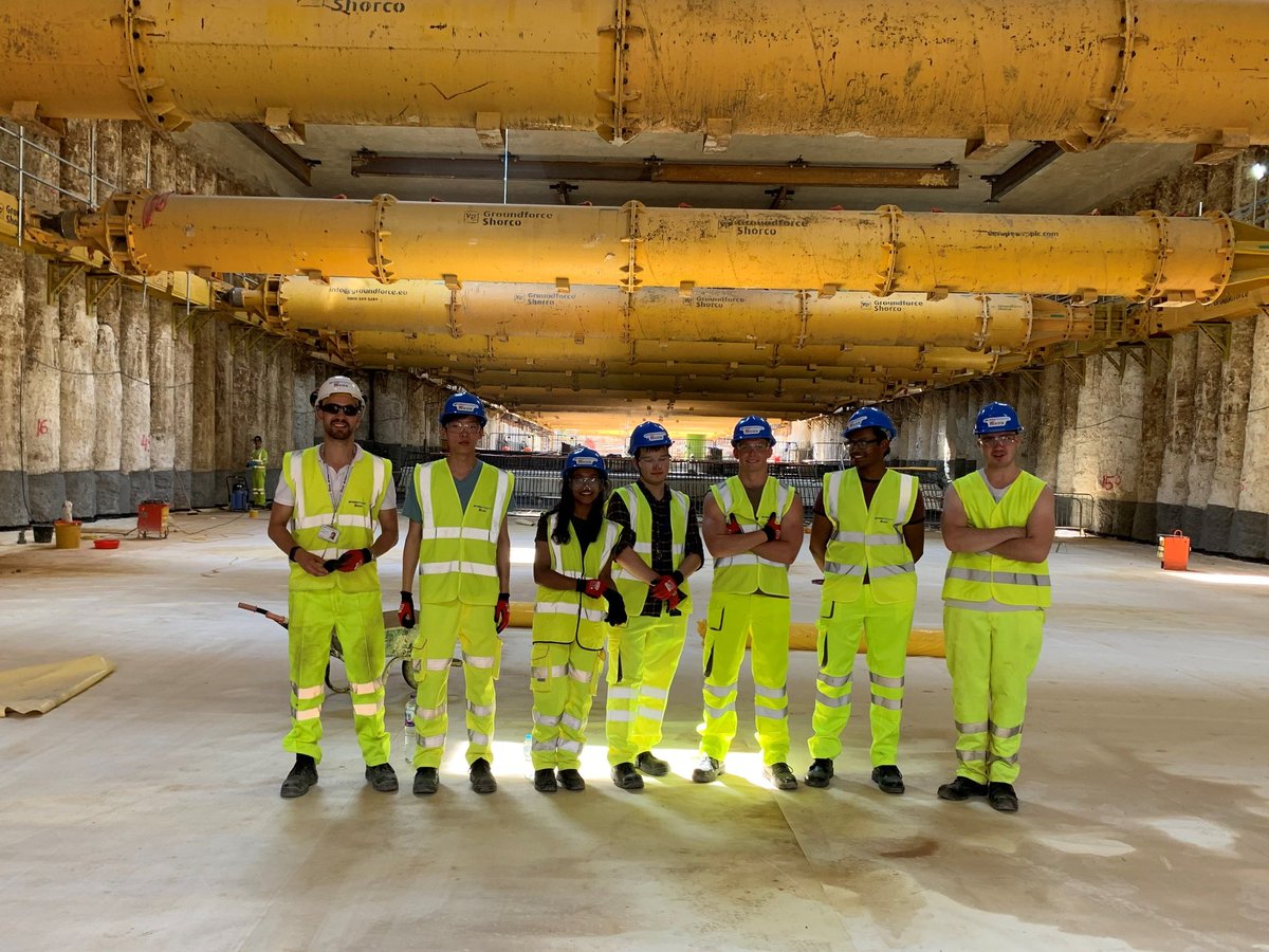 Delighted to welcome scholarship students from @HewsonEngineers on a sweltering day in Luton! They saw first hand the value of their contributions to this exciting project! #LoveConstruction #StructuralEngineering #LoveLuton #StudentEngineers #LutonDART