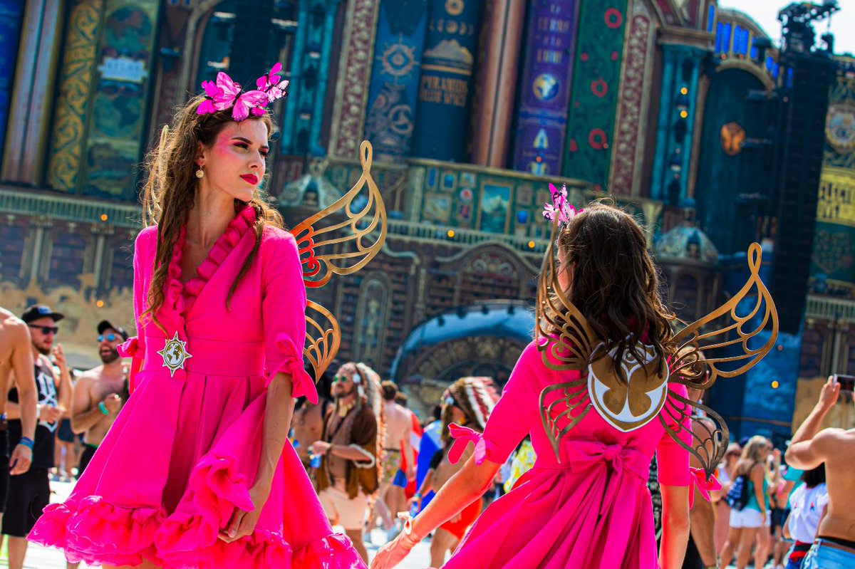 tomorrowland's tweet photo. A wonderful gathering where all are equal... https://t.co/vvjCZkq9Fx