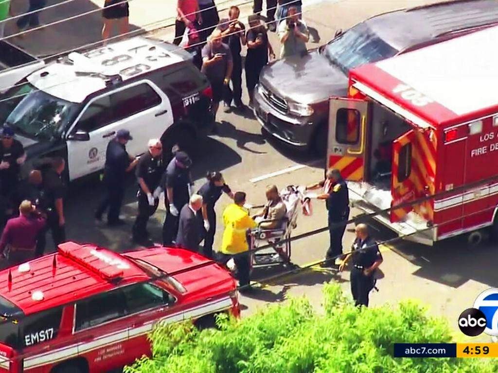 LaVisionRadio's tweet photo. California: Capturan a sujeto que mató a su padre y hermano
https://t.co/EhpDUiiiDk https://t.co/iq8nUJV4hn
