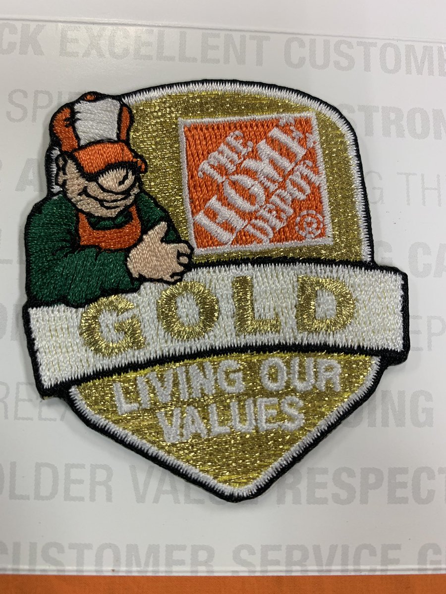 rolph_hd's tweet photo. Living our values!!! GOLD  Thank you.   @petecancelmo @rolph_hd @BWaliszewski @StaceyTank @KendraByrd24 @Andrew_Alfano https://t.co/B8syT5MFfJ