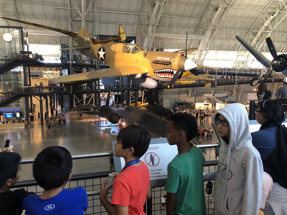 MarissaGoldman2's tweet photo. Young Scholars in Chantilly exploring the Air and Space museum!  @BraddockElem #FieldTrip https://t.co/FxlAy7GnsY